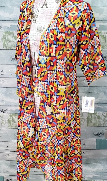 Small Lularoe Shirley - Picture 1 of 1
